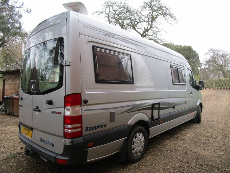 DEVON SAPPHIRE AUTOMATIC 3 BERTH END LOUNGE CAMPER VAN MOTORHOME 2010