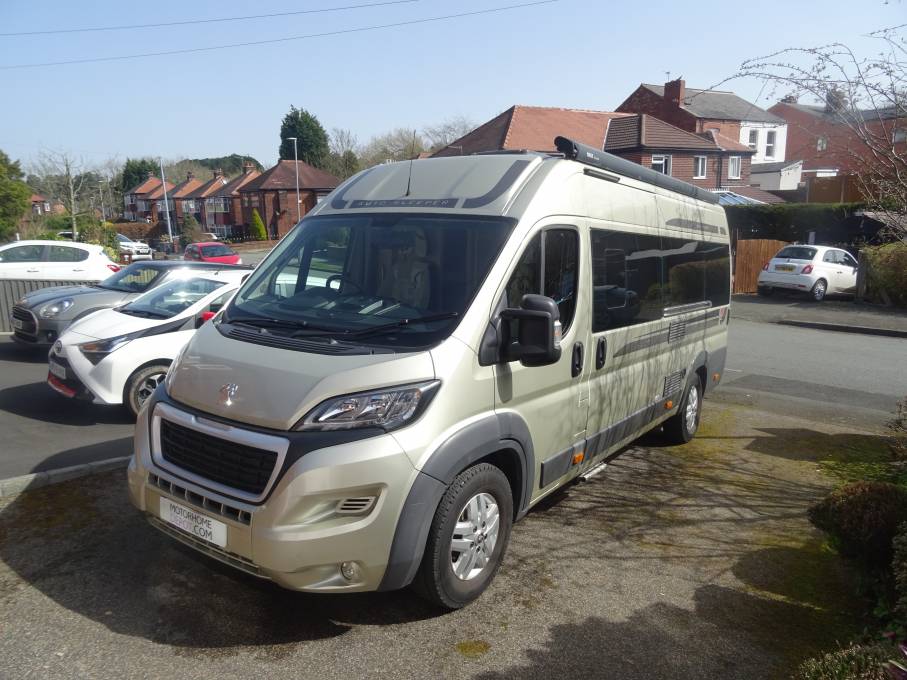 Autosleeper Warwick XL 2015 2 Berth End Lounge Campervan Motorhome For Sale