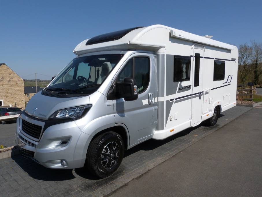 Bailey Alliance 76 2T Silver Edition