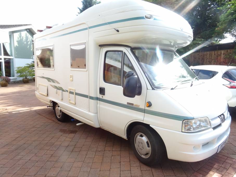 Autosleeper Ravenna 2003, 2.8, 4 Berth, 3 Seatbelts, End Lounge, Over
