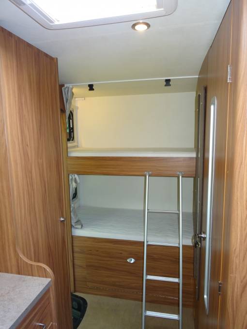 ITINEO SB720 2015 6 Berth 6 Seatbelts, Over cab double bed, Bunk beds