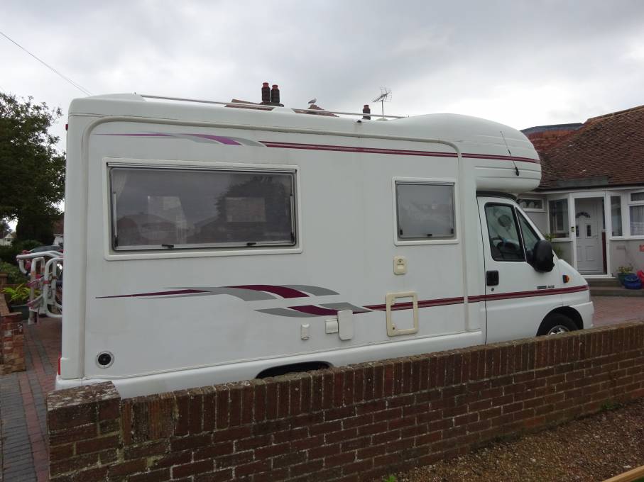 2005 Autosleeper Ravenna 4 berth 3 seat belts RHD Motorhome for sale in