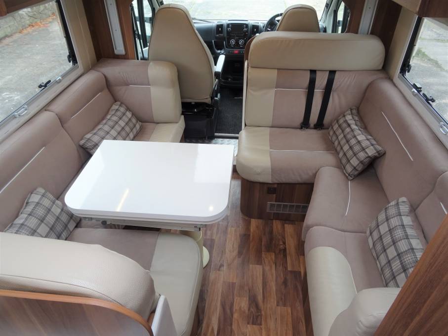 Roller Team Auto Roller 707 6 Berth 6 Travel Seat Rear Bunk Beds