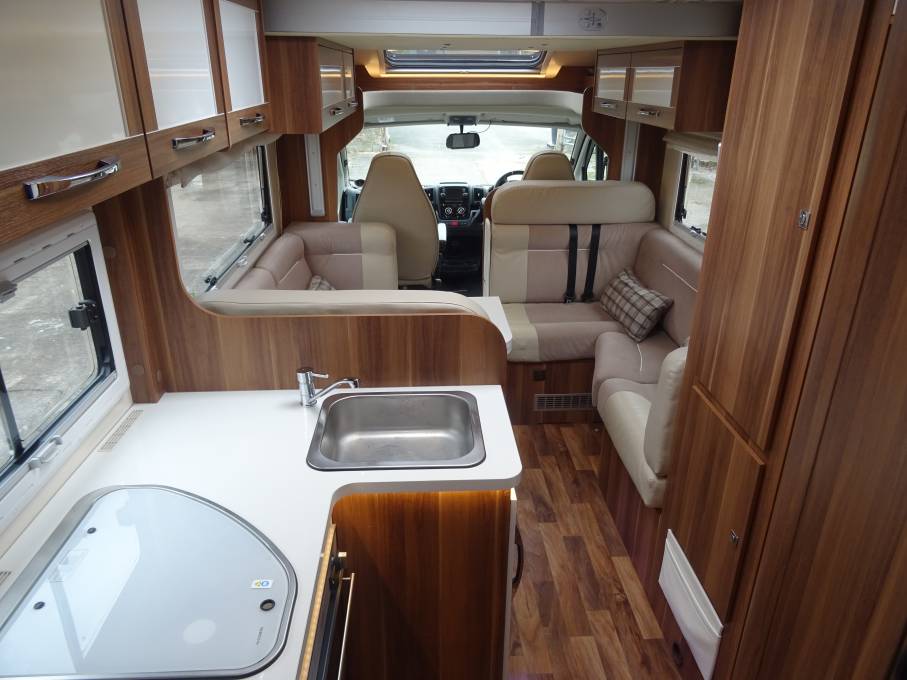 Roller Team Auto Roller 707 6 Berth 6 Travel Seat Rear Bunk Beds