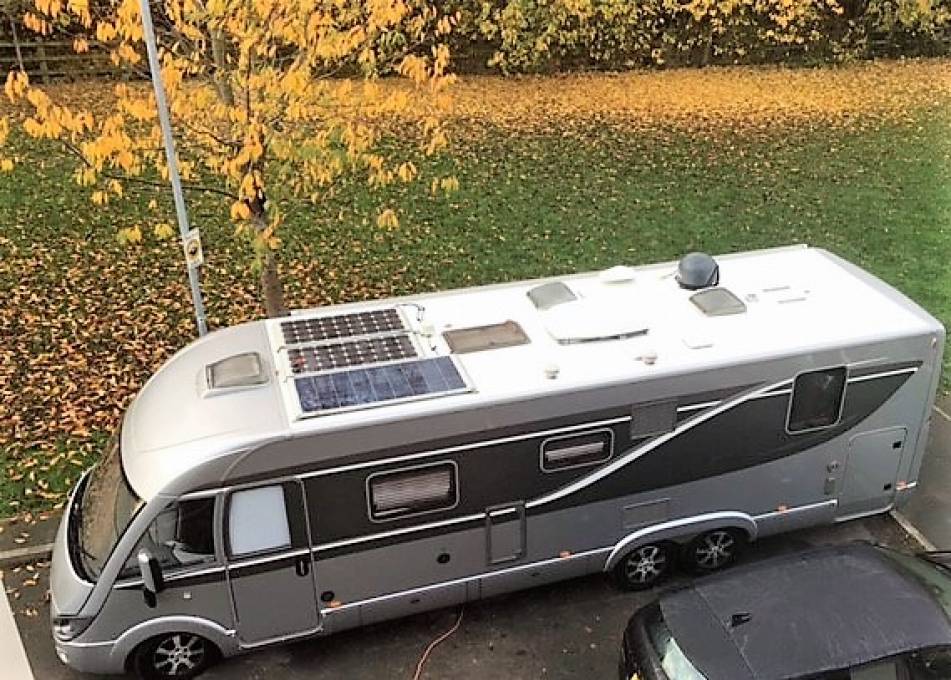 BURSTNER ELEGANCE I900 AUTOMATIC 4 BERTH A CLASS ISLAND BED motorhome