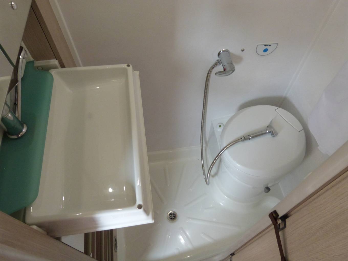 Autotrail Tribute T669 rear lounge, rear bunk bed campervan for sale