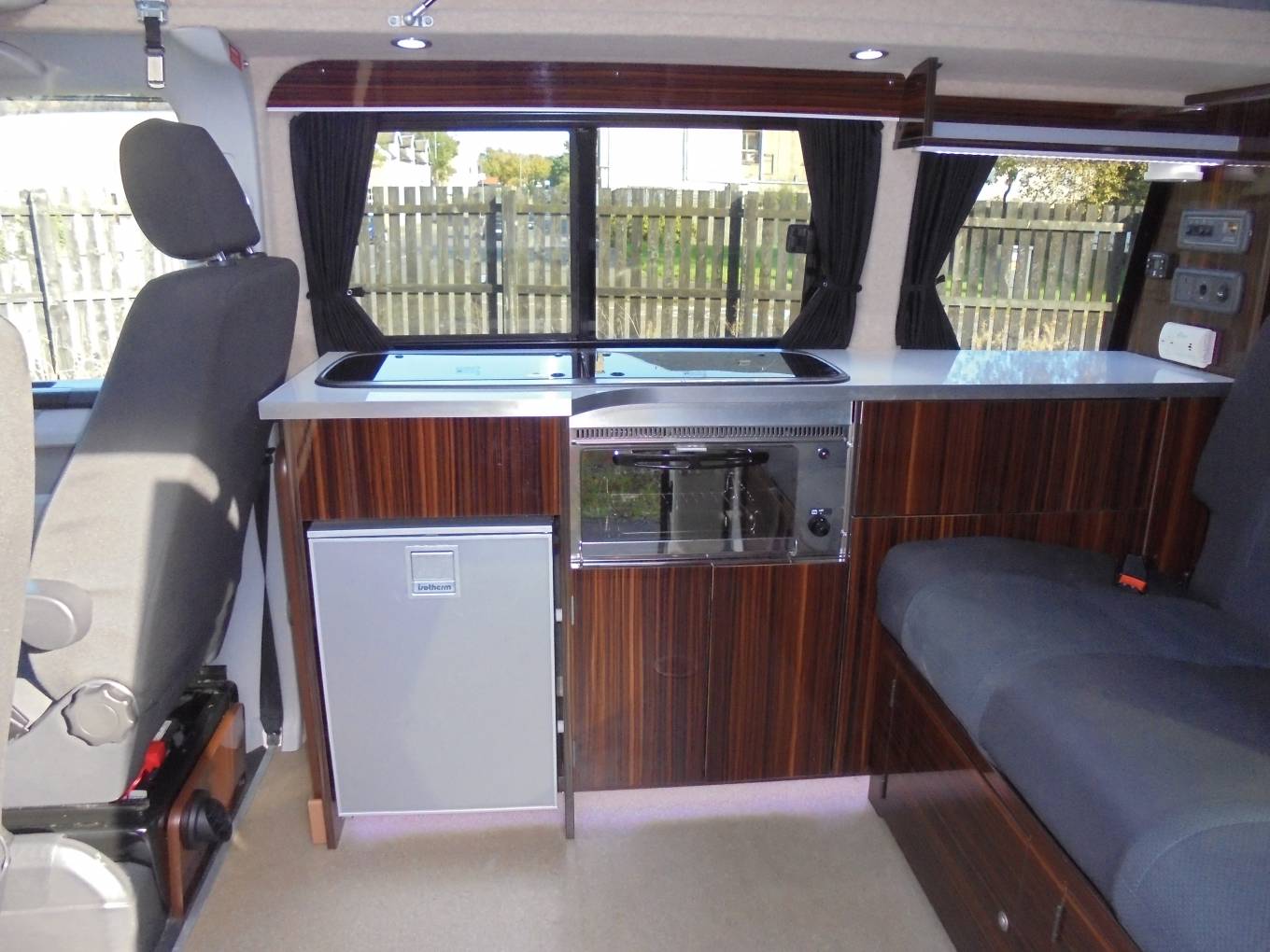 VW T6 JOBL KAMPA SE Highline 4 Berth 4 Seatbelts Pop Top 2017 Campervan