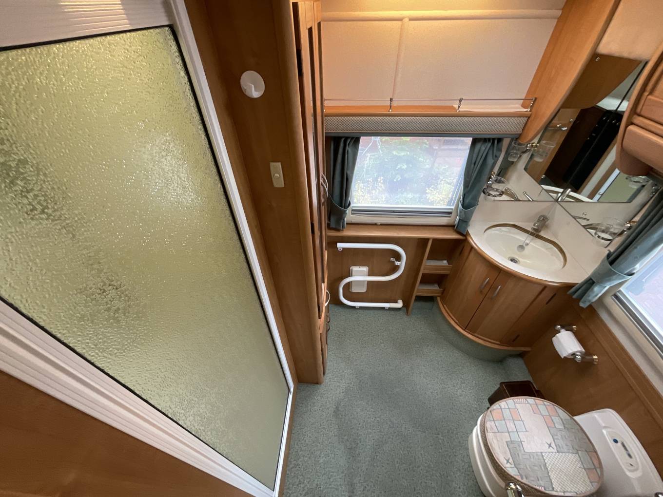 AutoTrail Mohican SE 2 berth end washroom Mercedes chassis with