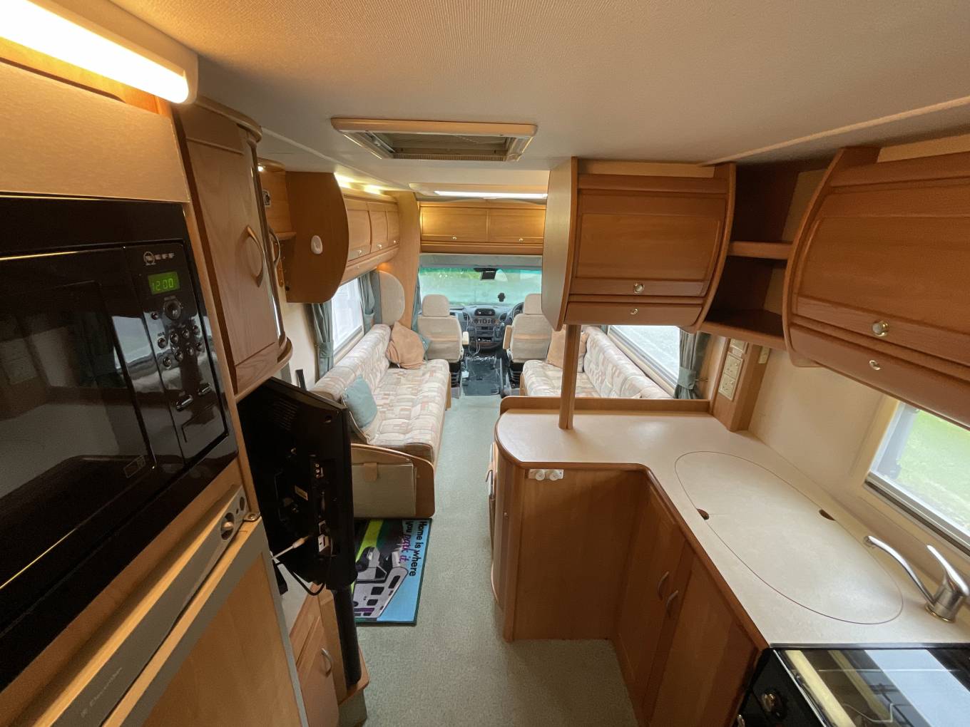 AutoTrail Mohican SE 2 berth end washroom Mercedes chassis with