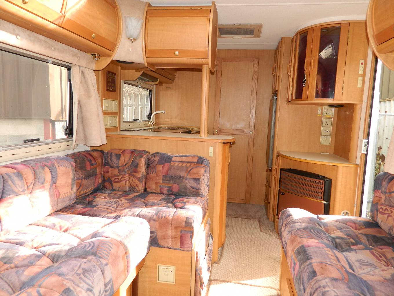 Autotrail Mohican 2 Berth Rear Washroom Motorhome For Sale