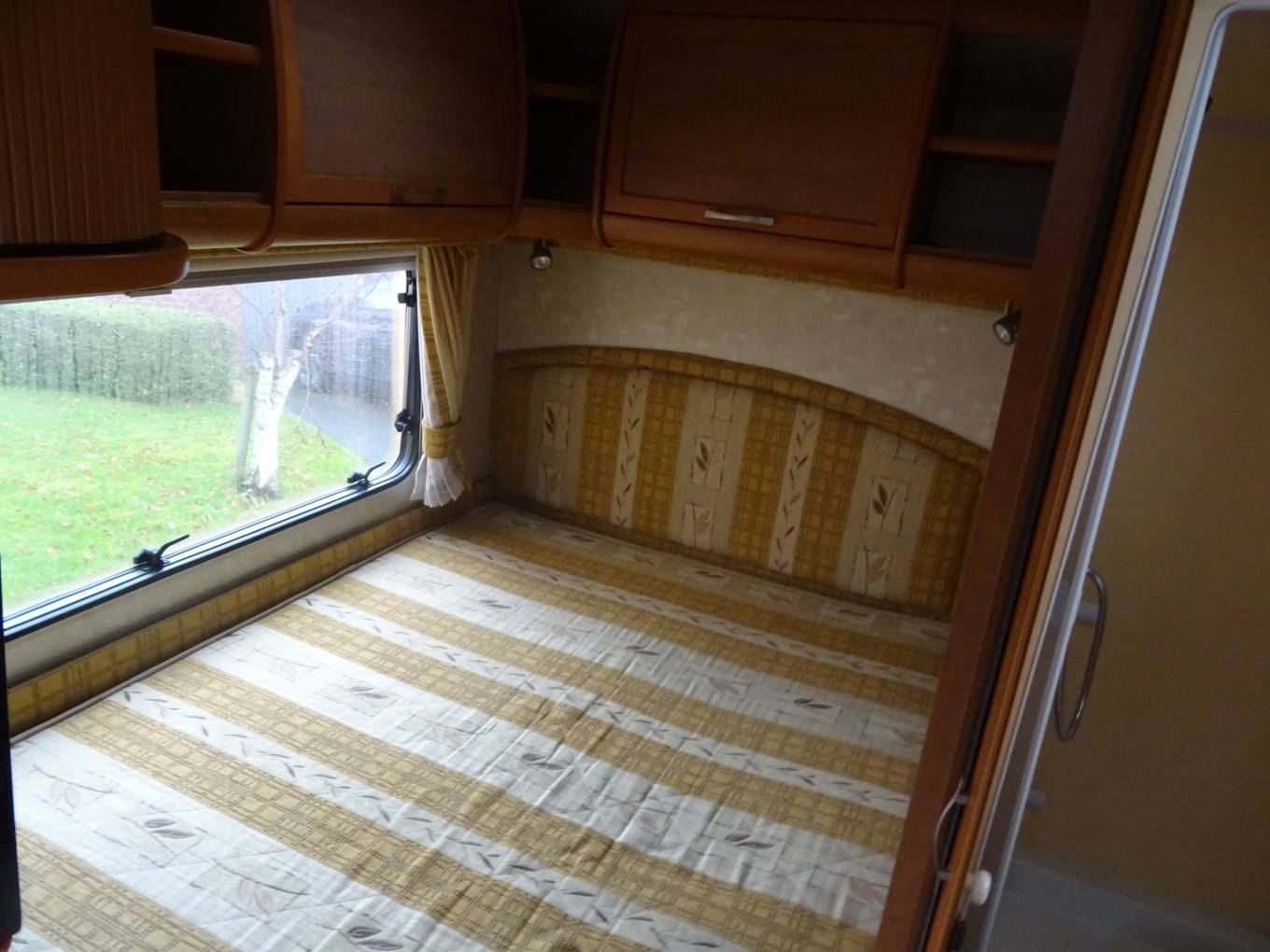 Bessacarr E450 2 Berth Motorhome Fixed bed for sale