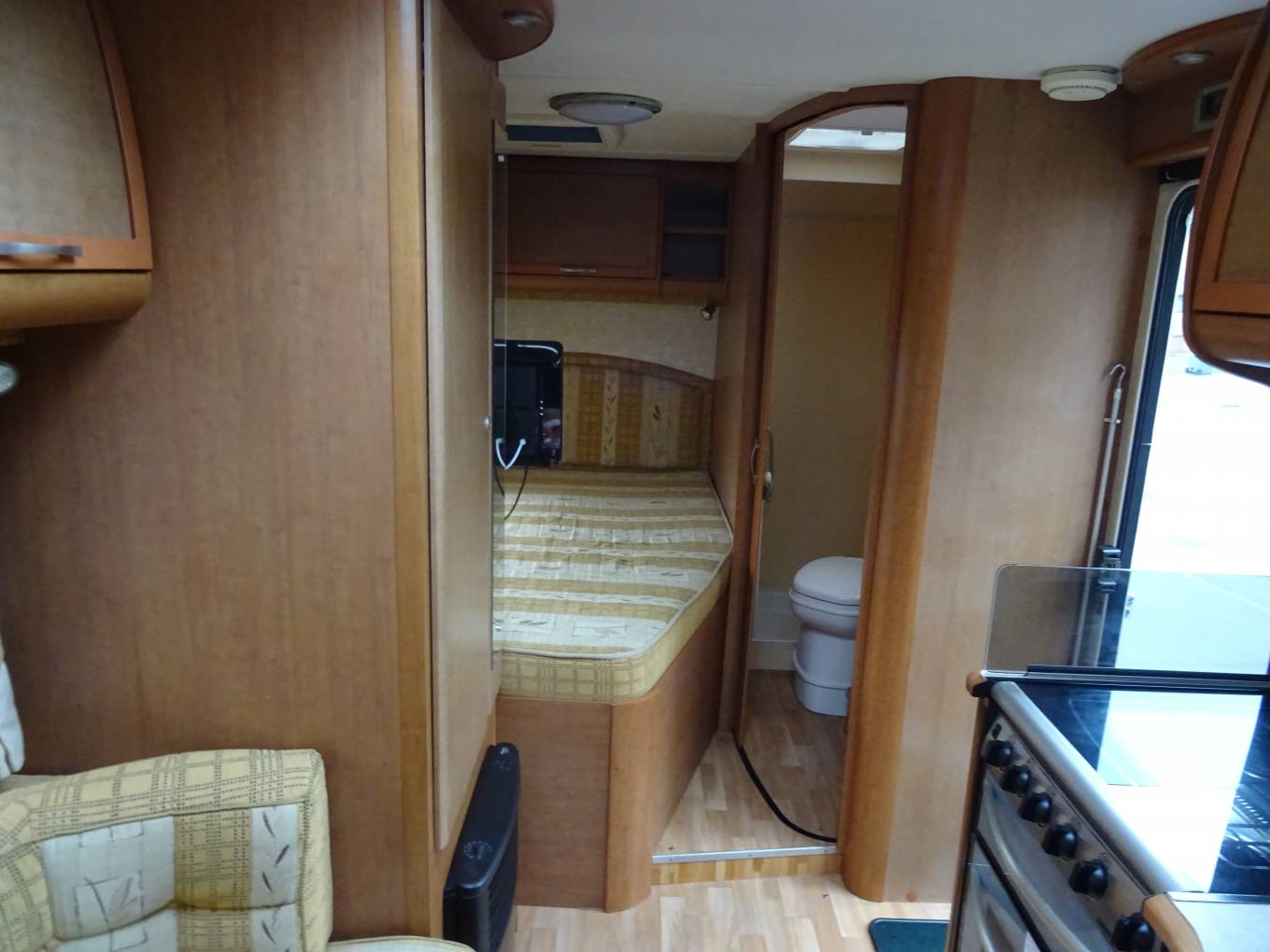 Bessacarr E450 2 Berth Motorhome Fixed bed for sale