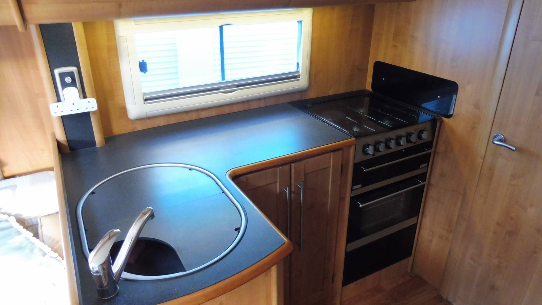 Autotrail Mohican SE 2 berth rear washroom motorhome for sale