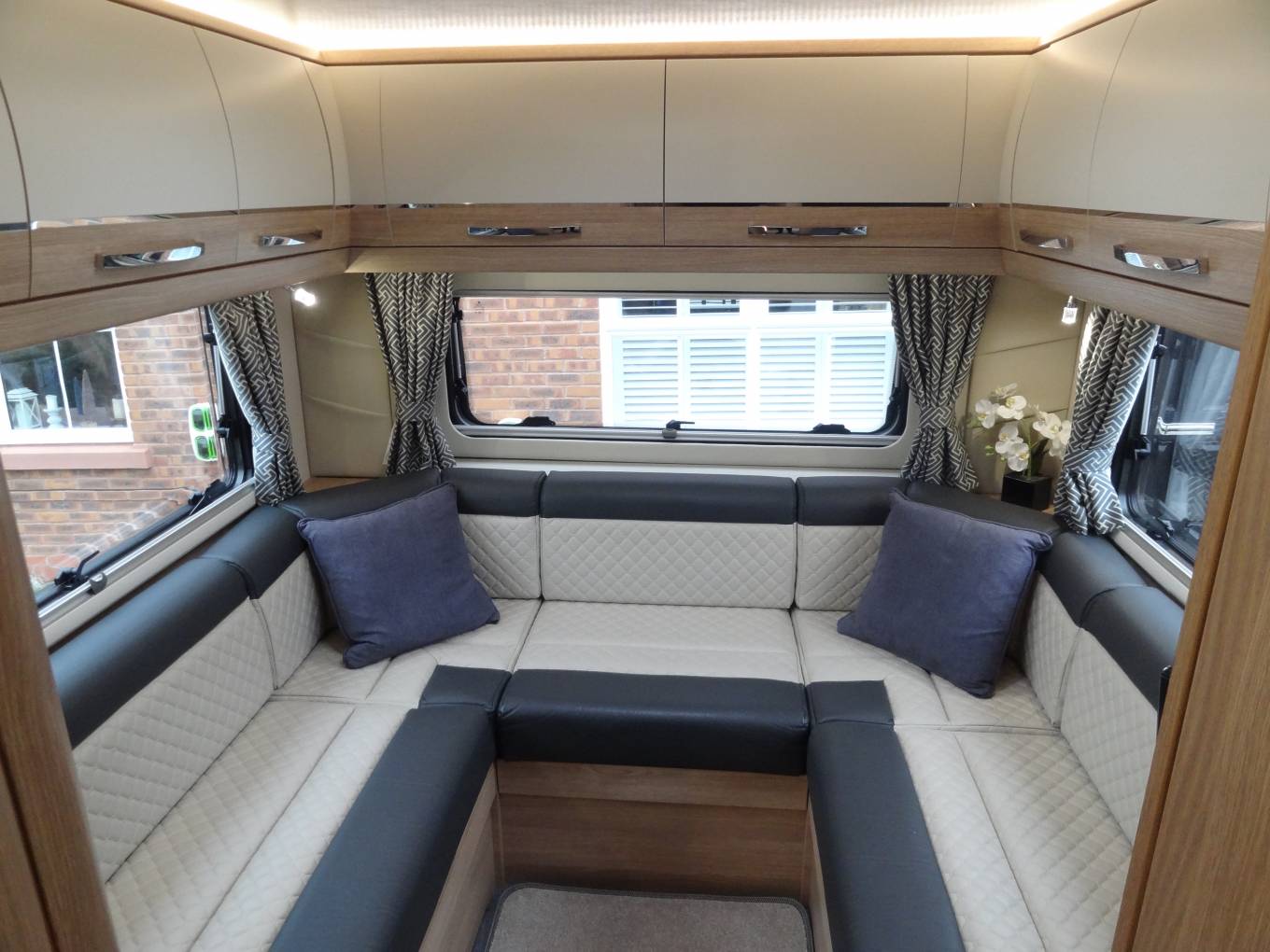 Autotrail Frontier Scout 6 Berth 4 Travel Seats Rear Lounge Motorhome