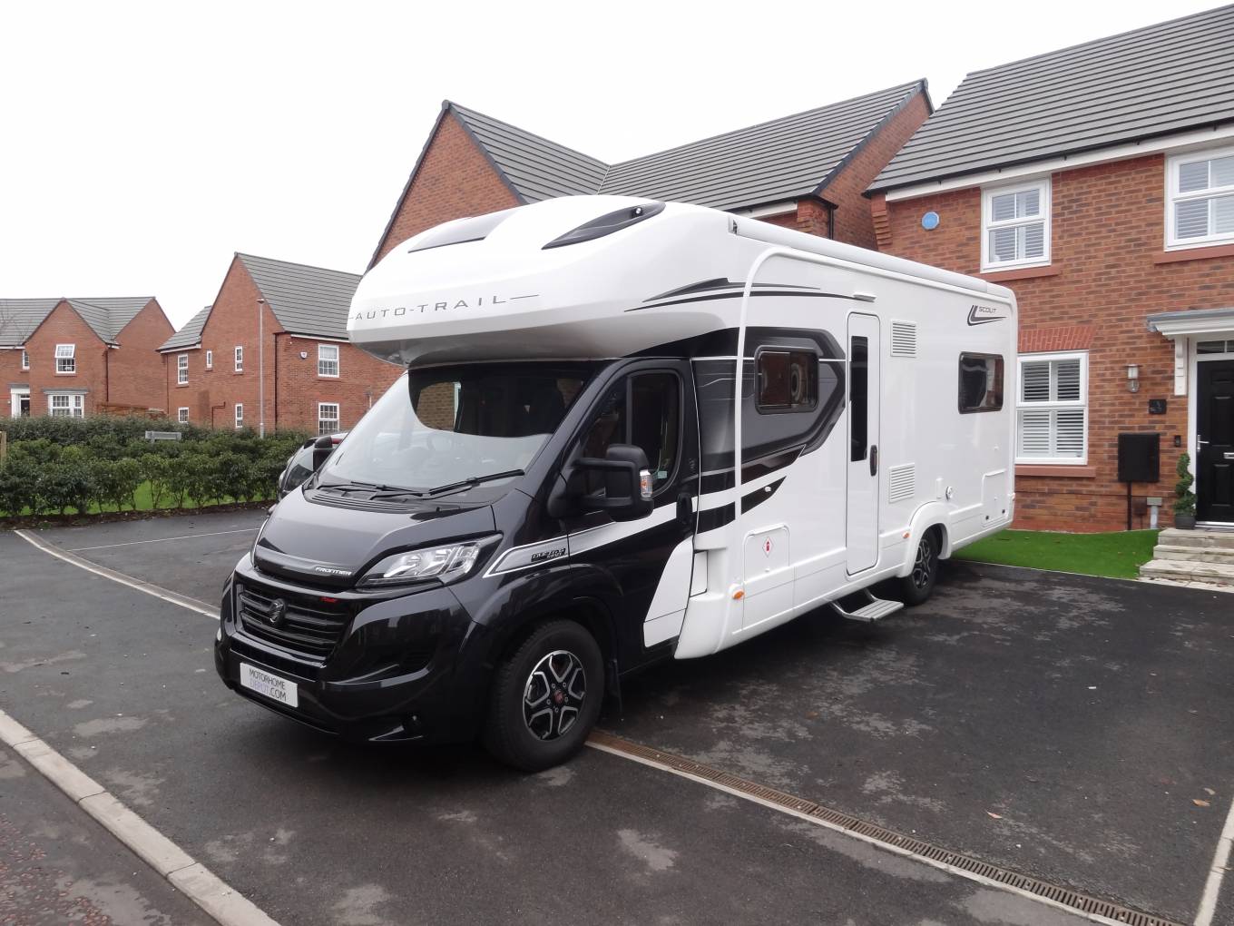 Autotrail Frontier Scout 6 Berth 4 Travel Seats Rear Lounge Motorhome