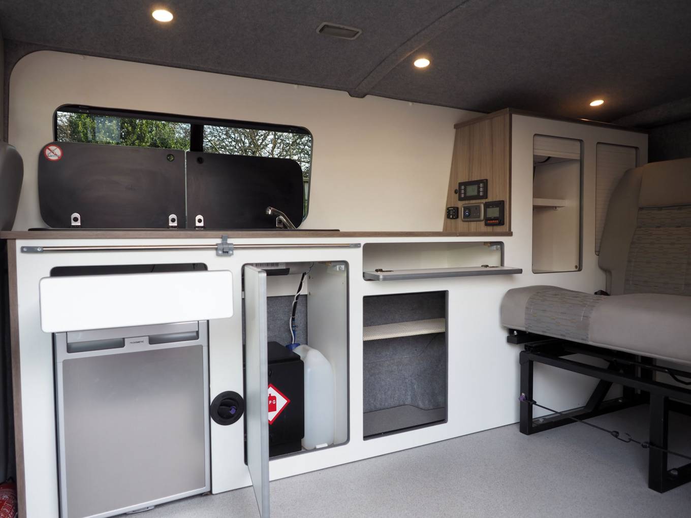 2012 VW T30 fixed roof high specfication campervan with Isofix points