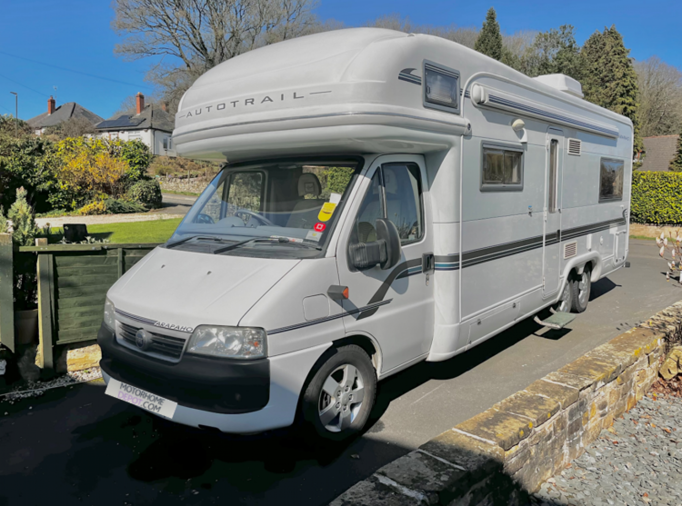 Autotrail Arapaho SE Ushape Lounge 6 berth 6 belts motorhome