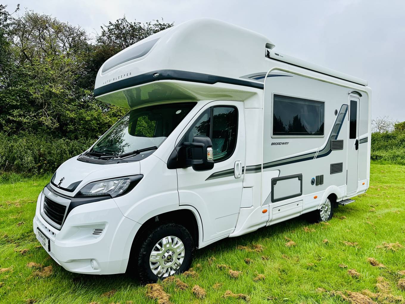 Autosleeper Broadway Luxury 4 Berth End Kitchen Motorhome For Sale