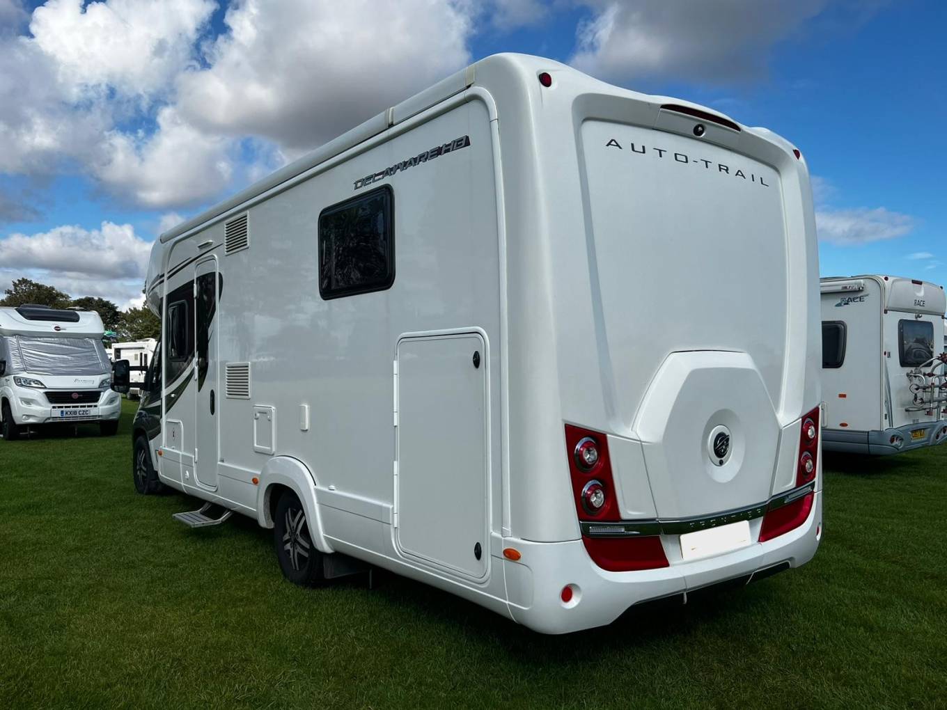 AutoTrail Frontier Delaware 2019 SemiAutomatic Island Bed Motorhome