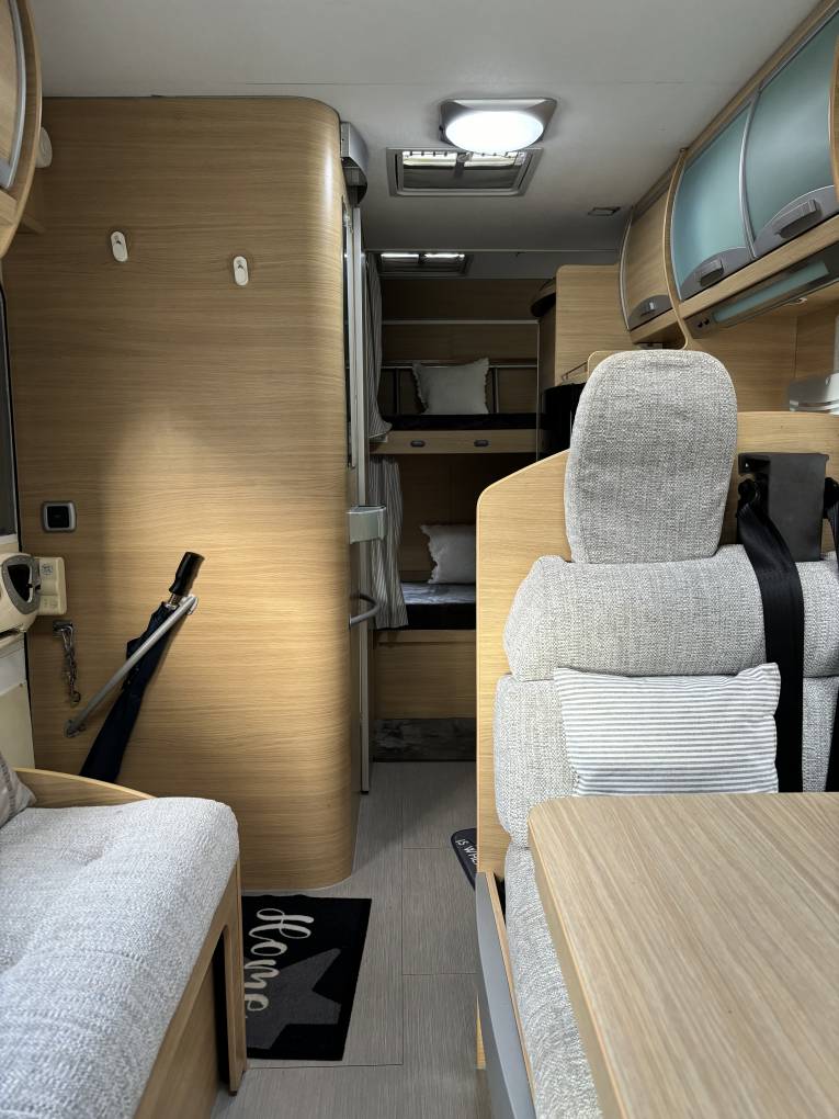 Rollerteam Granduca 10 2006 6 berth Bunk beds Left hand drive Motorhome ...