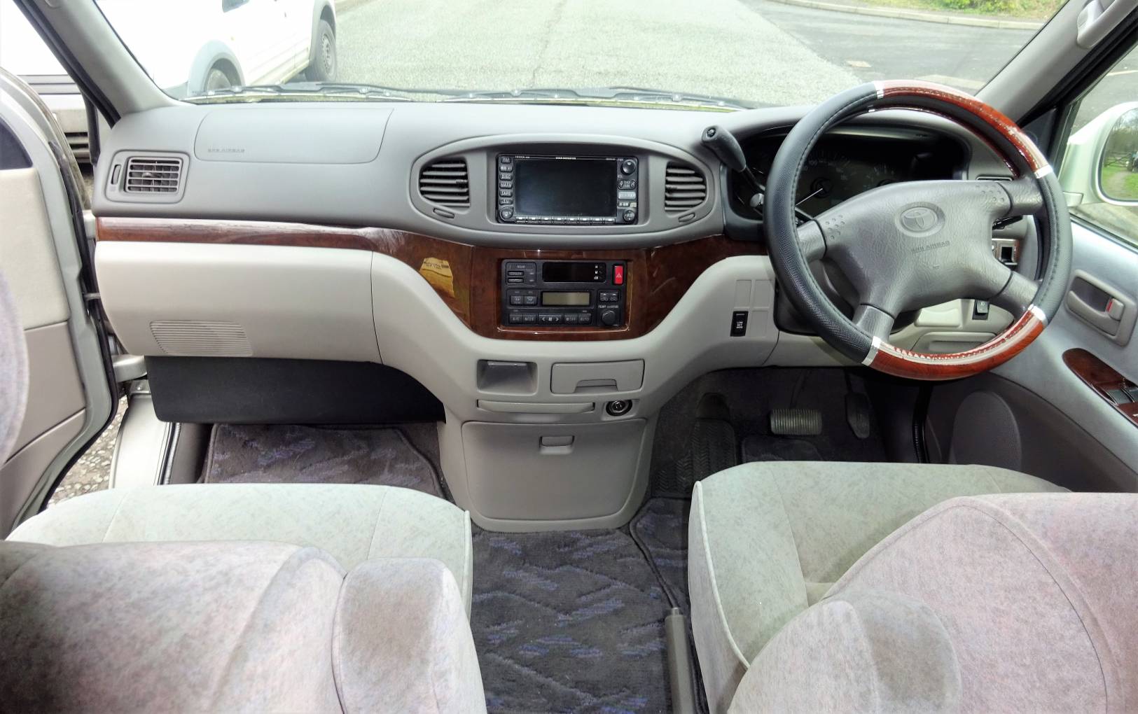 Toyota Regius HiTop JDM Camper