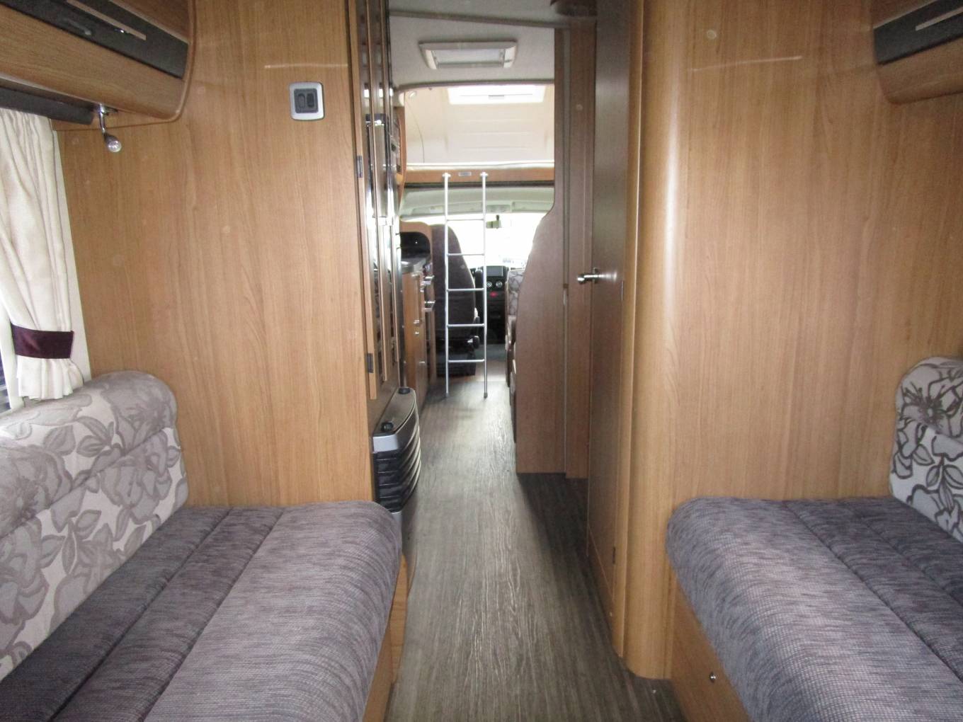 Autotrail Frontier Scout Luxury 6 Berth Motorhome For Sale
