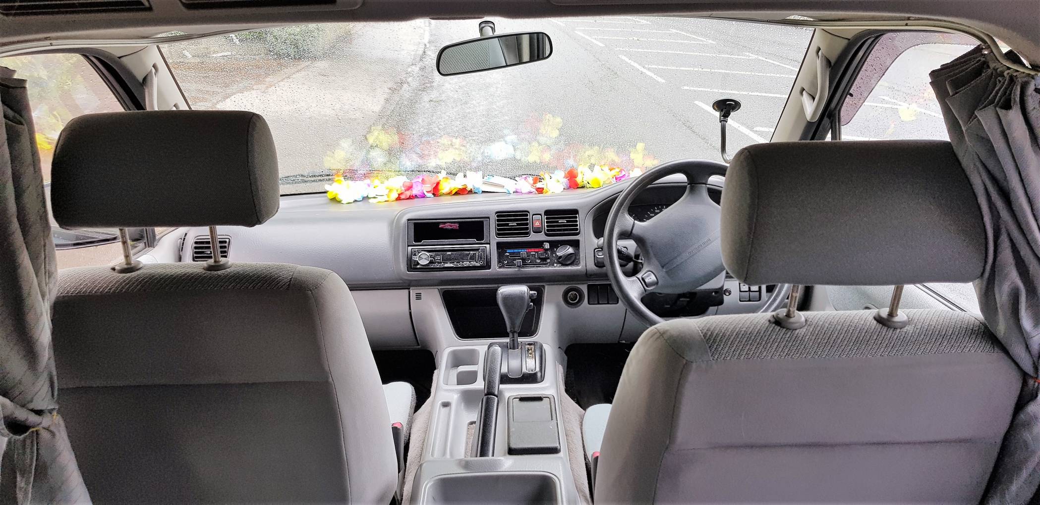 Mazda bongo friendee салон