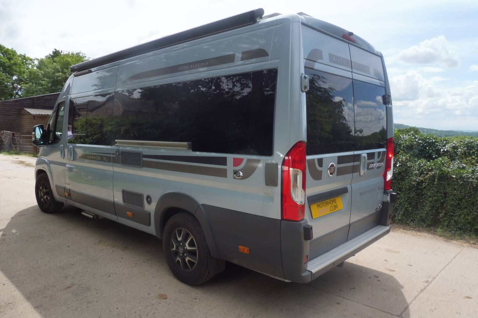 Autosleeper Warwick XL 2 berth Automatic, Hab AirCon, Air suspension