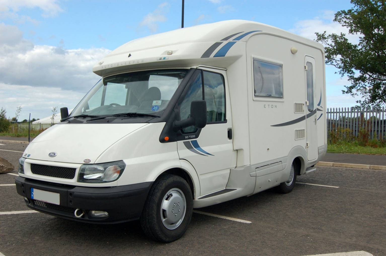 2006 Autosleeper Eton 2 berth automatic motorhome, low miles