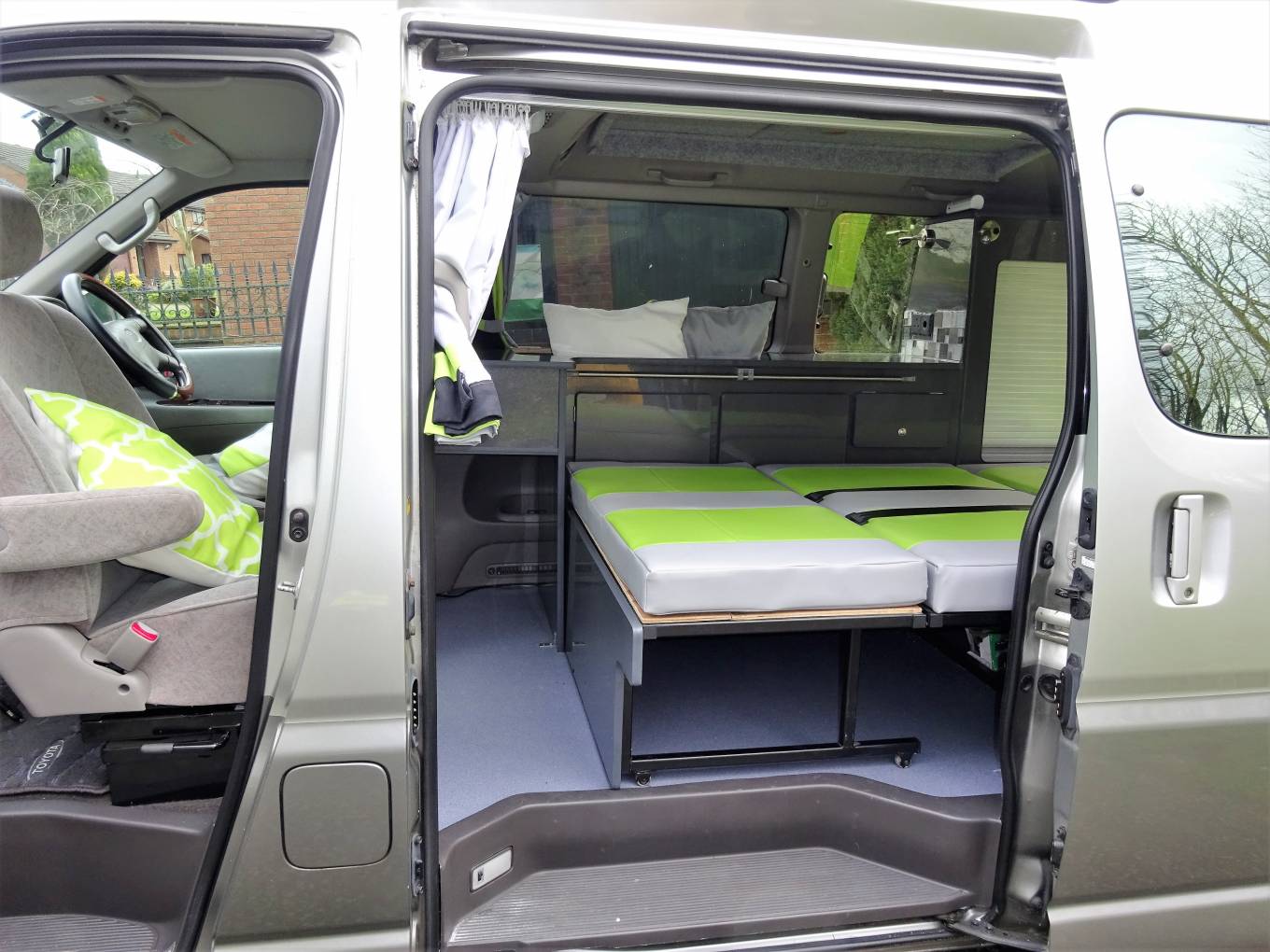 Automatic Toyota Regius HiTop JDM Camper REDUCED BY £1000 FEB 2020