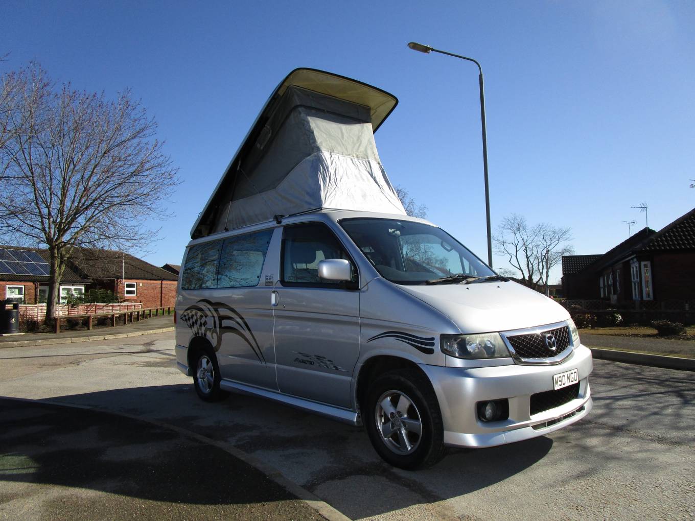 Mazda bongo 2013
