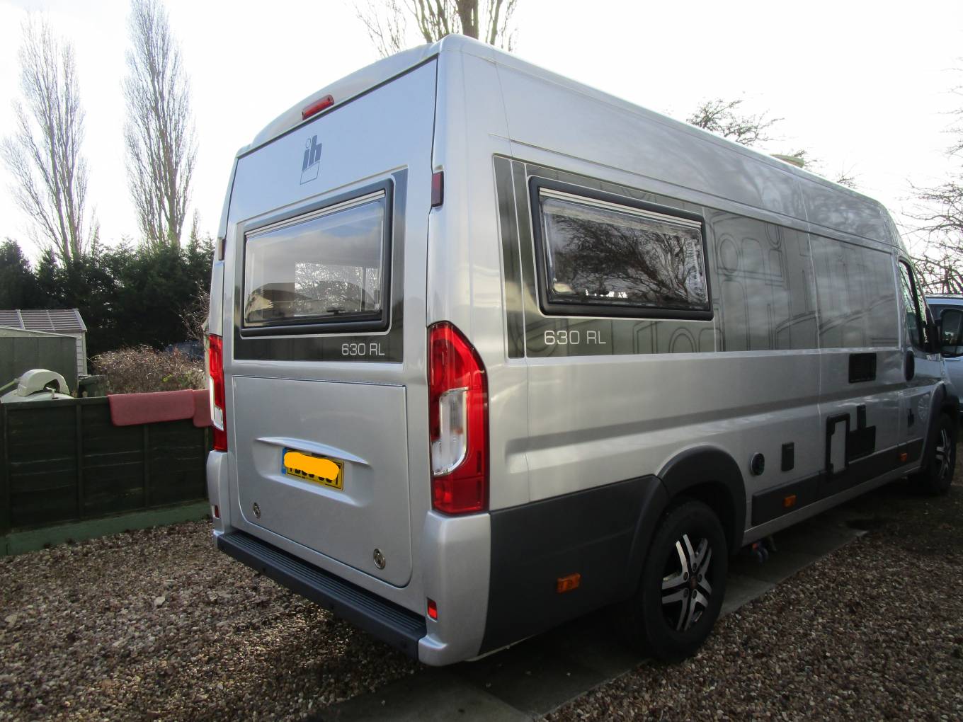 IH CAMPERS 630RL 2 BERTH USHAPE LOUNGE MOTORHOME FOR SALE