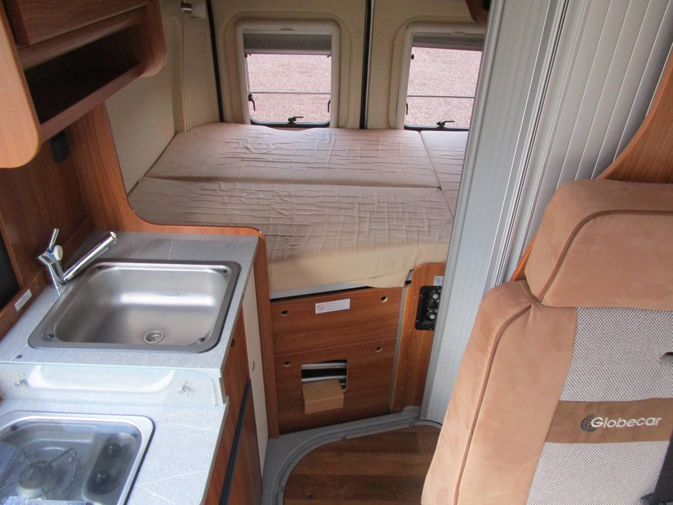 Globecar Roadscout R 3 Berth Transverse Bed Camper Motorhome 2013 for sale