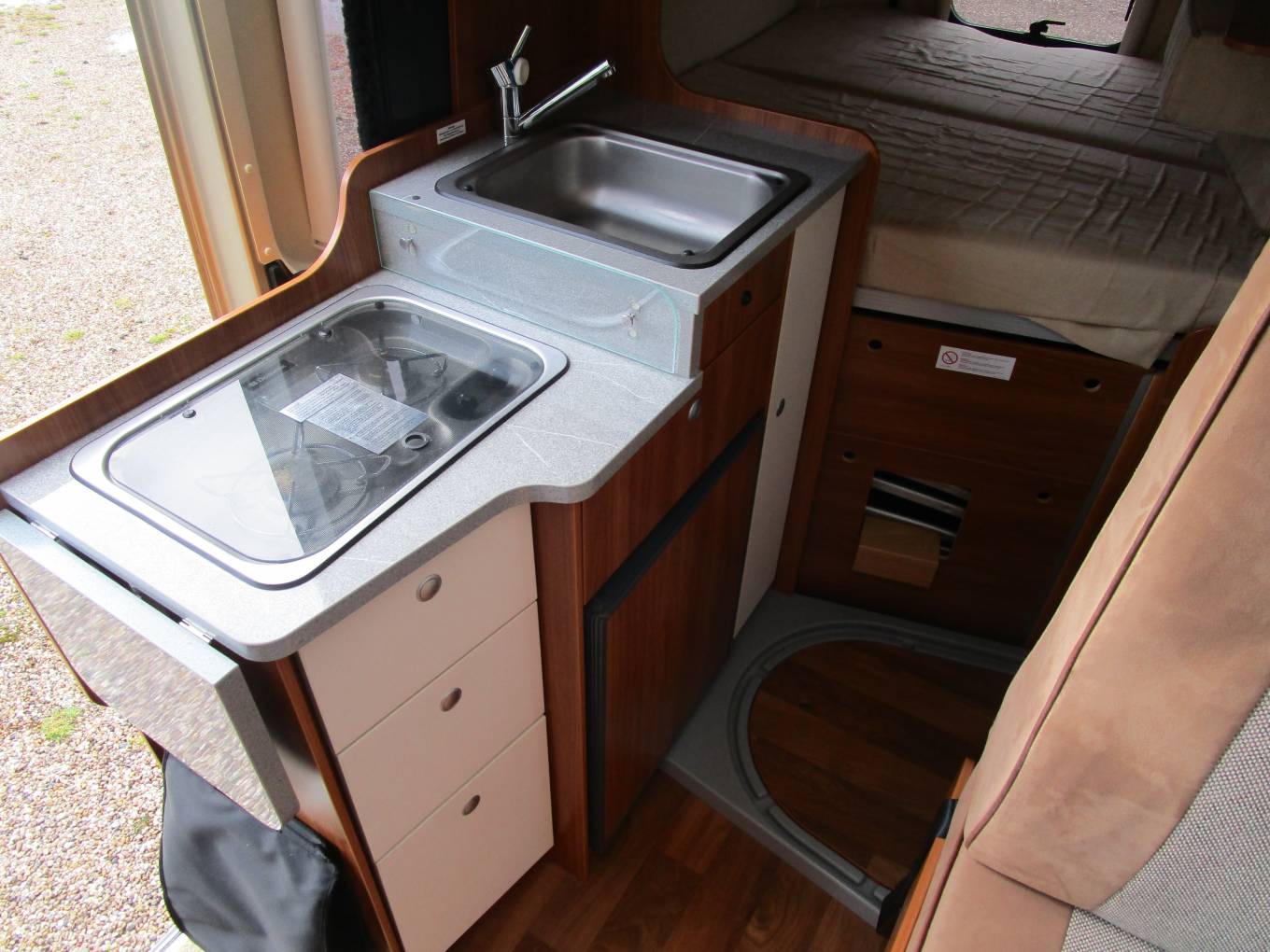 Globecar Roadscout R 3 Berth Transverse Bed Camper Motorhome 2013 for sale