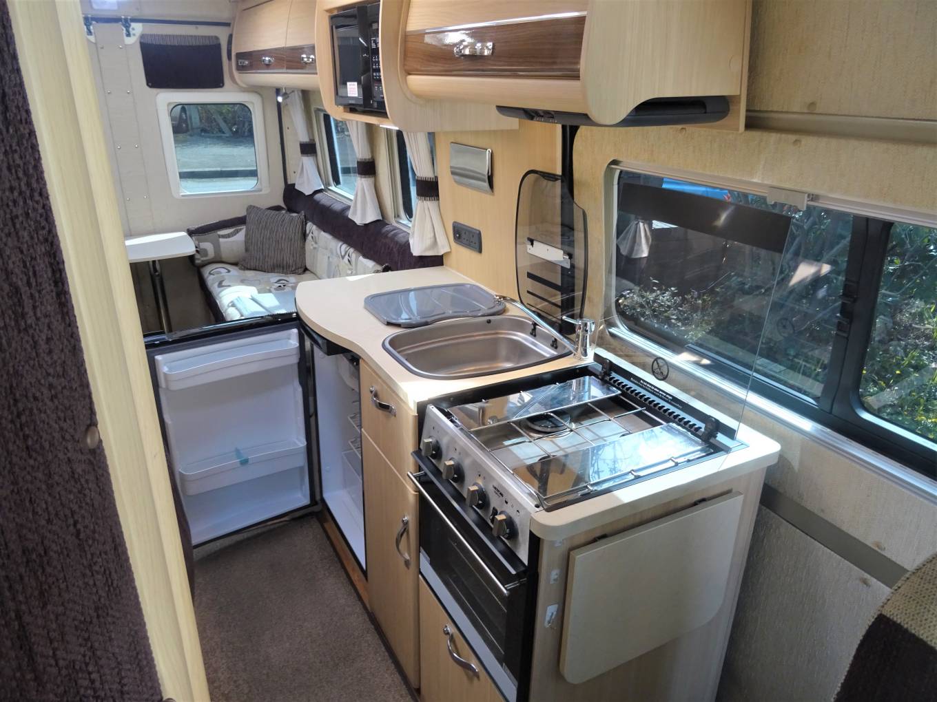 Autosleeper Warwick XL 2015 2 Berth End Lounge Campervan Motorhome For Sale