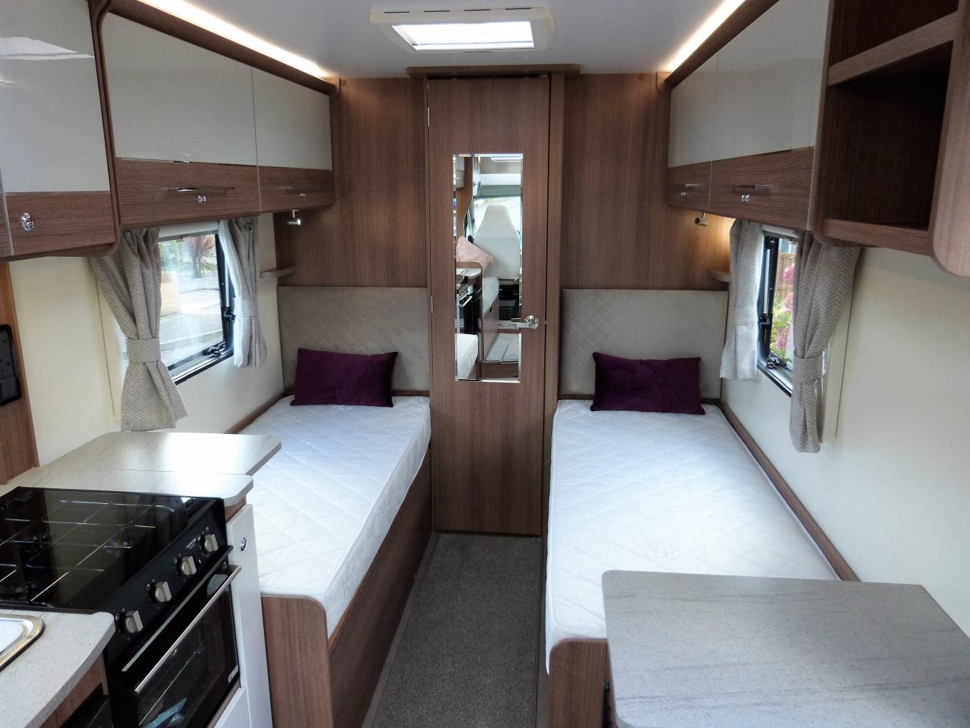 Bailey Alliance 76 2T