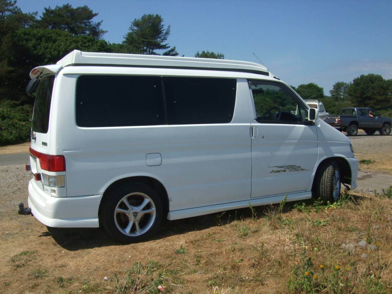 Mazda bongo 2001