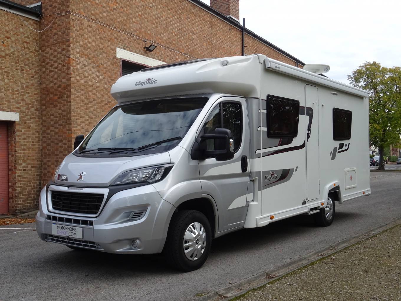 Marquis Majestic 185, 2016, 4 berth, fixed single beds, Motorhome for sale