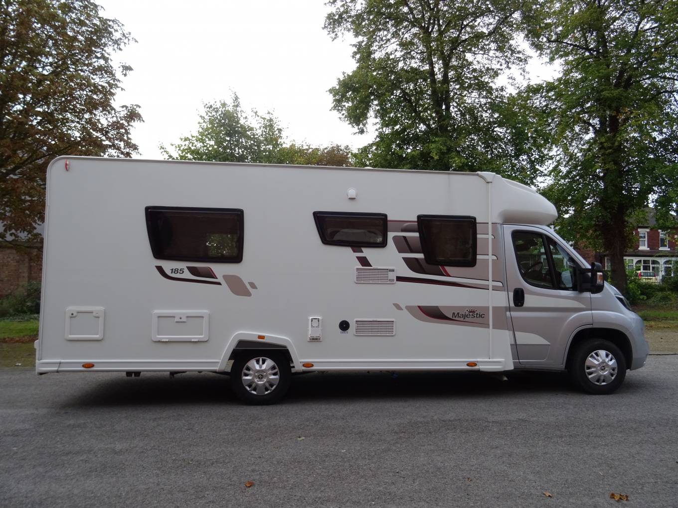 Marquis Majestic 185, 2016, 4 berth, fixed single beds, Motorhome for sale