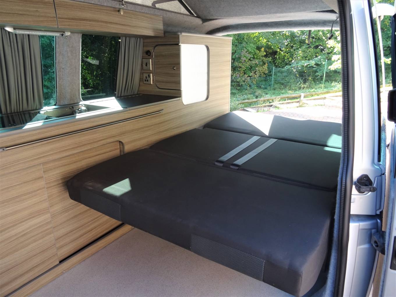 Volkswagen T6 Camper 4 Berth 4 Travel Seats Motorhome Camper Van For Sale