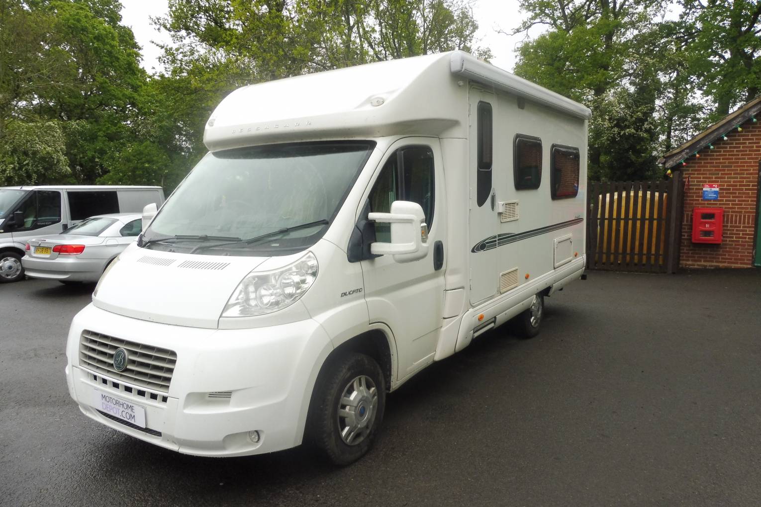 Bessacarr E460 2 berth rear lounge motorhome for sale