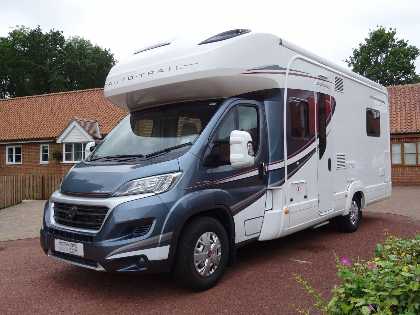 AutoTrail Tracker LB, 2018, 6 berth, Motorhome for sale