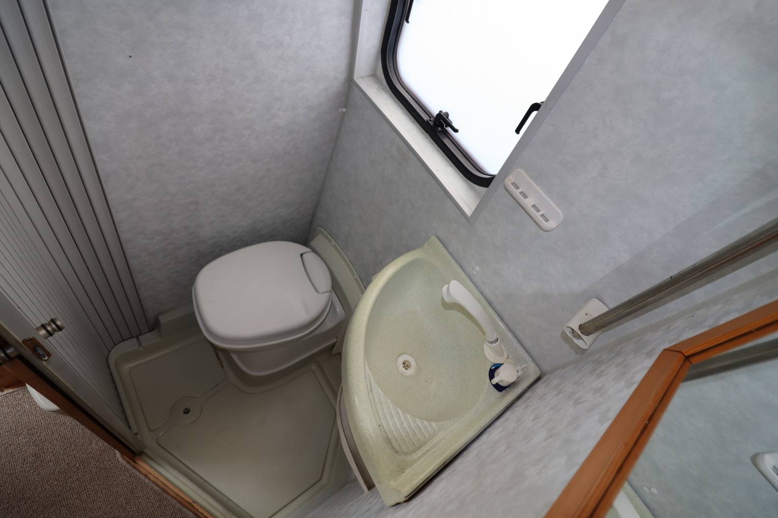 Adria Twin 4 Travelling seats Fixed Bed Motorhome For Sale