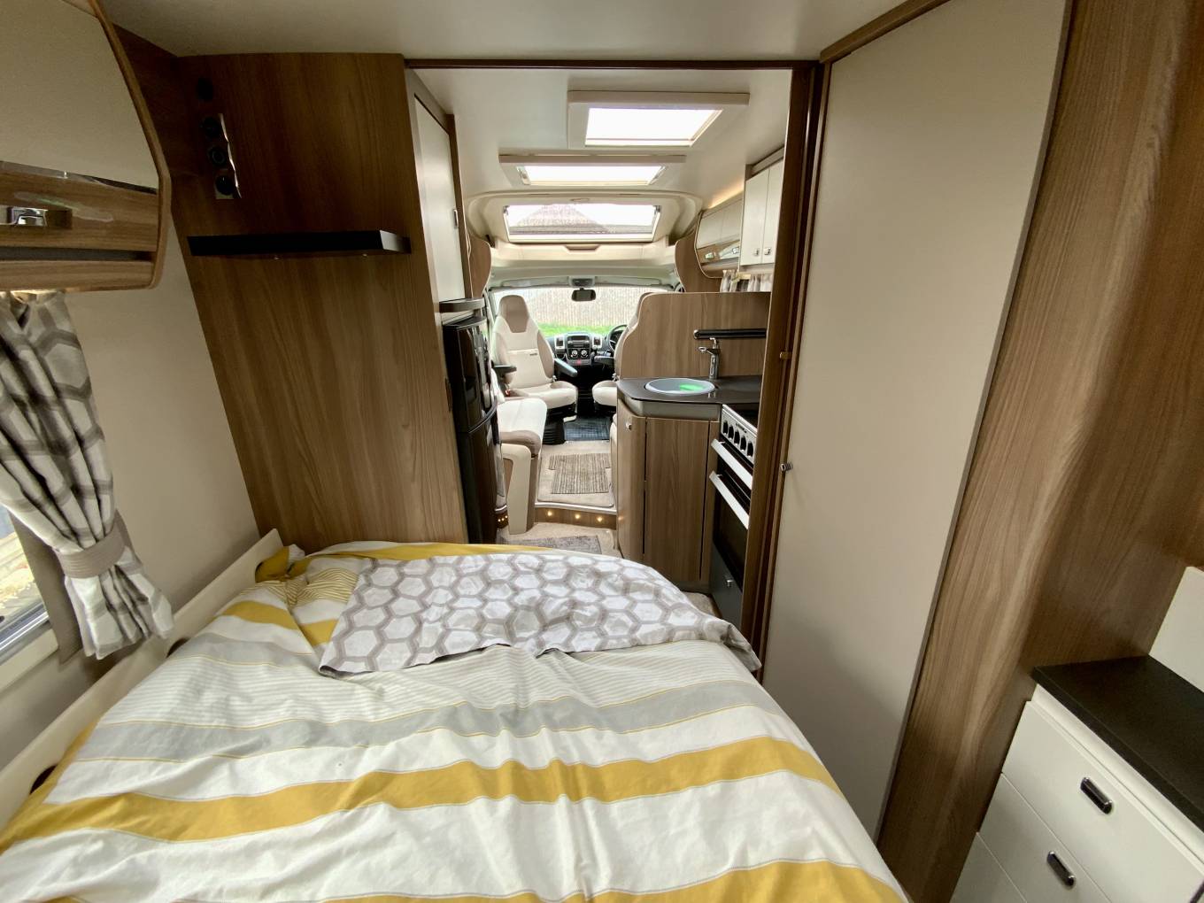 Swift Bolero 724FB Fixed Bed 4 Berth 4 Belt Luxury Motorhome For Sale.